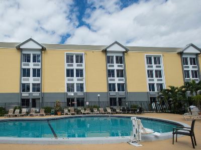 The At 3* Boynton Beach