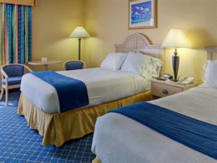 The At Hotel 3*